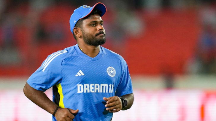 https://salarnews.in/public/uploads/images/newsimages/maannewsimage12092025_220307_Sanju Samson .png